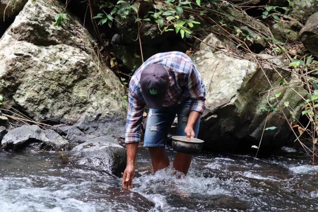 Home Stay Wolokoro Ecotourism Bajawa Экстерьер фото